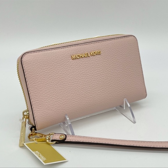 Michael Kors Handbags - Michael Kors Large Flat Mf Phone Case Wallet